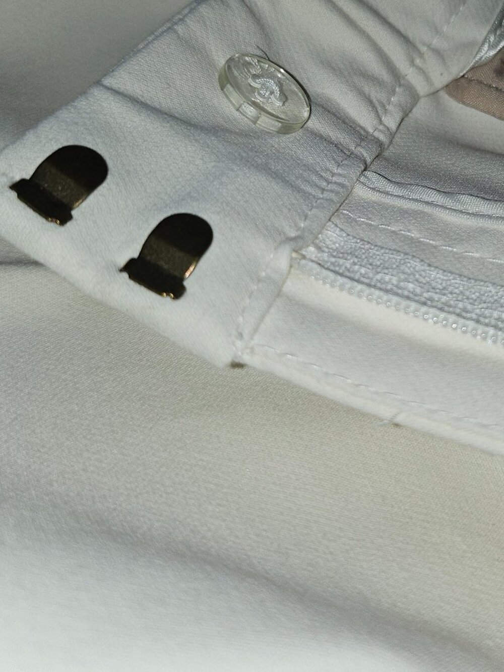 WHBM WHITE SLIM ANKLE PANTS SIZE 0P - Picture 8 of 14